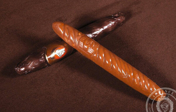 Cutie cu 4 trabucuri de ciocolata cu lapte Laurence Chocolate