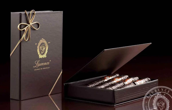 Cutie cu 4 trabucuri de ciocolata cu lapte Laurence Chocolate