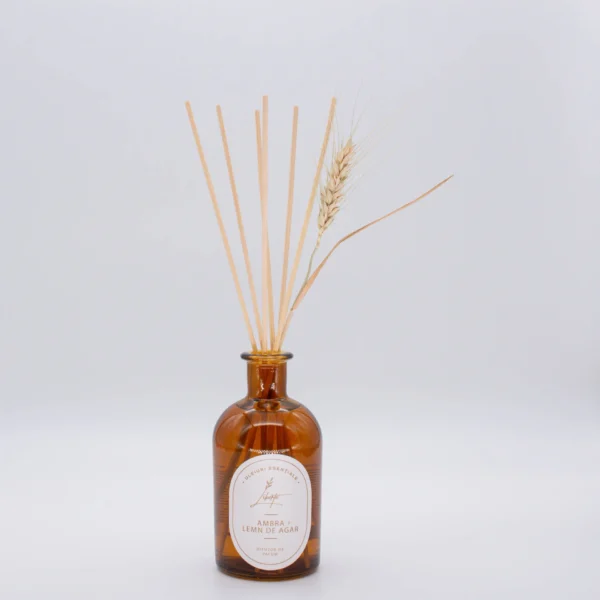 Difuzor cu bețișoare – Ambra & Lemn de Agar (250 ml)
