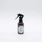 Parfum auto cu pulverizator – Piper Negru și Cardamom (100 ml)